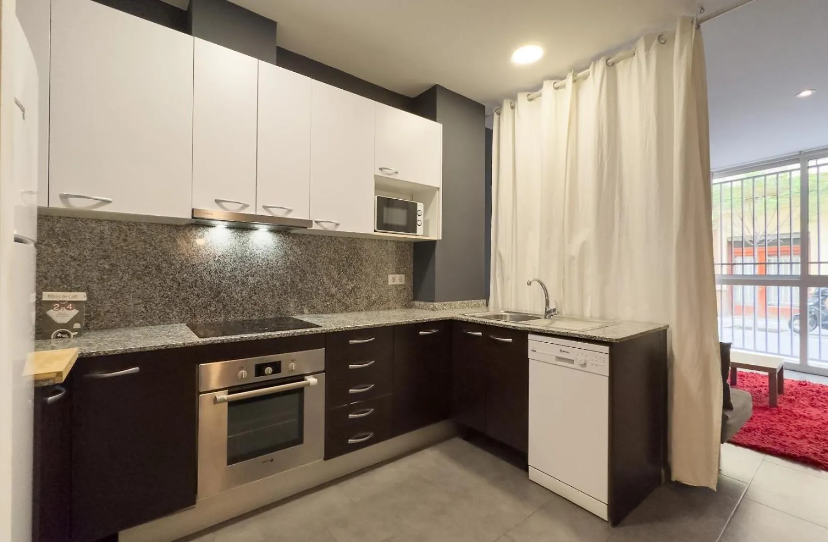 Ainb Barcelona Sants Apartments إسبانيا