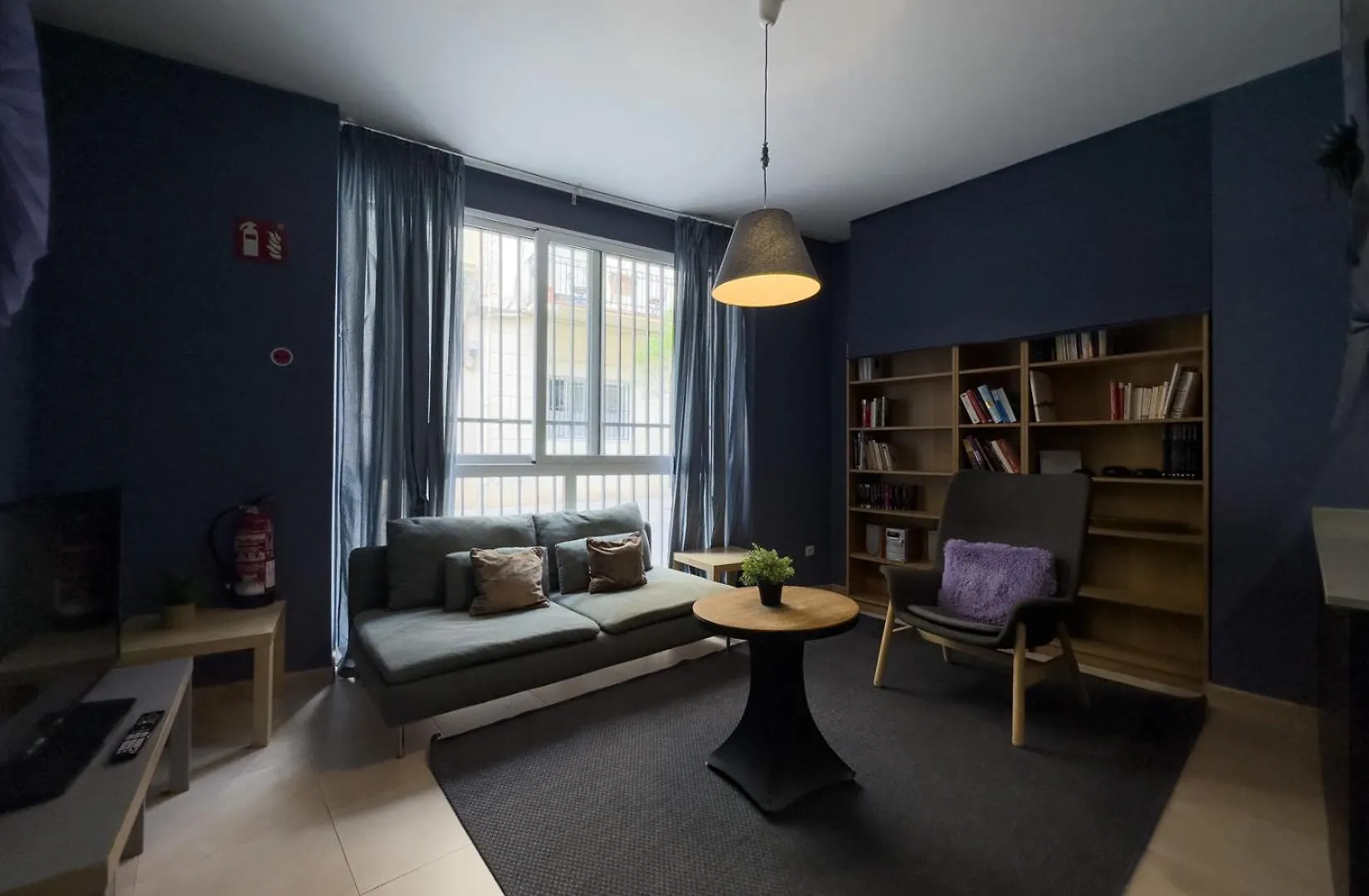 Ainb Barcelona Sants Apartments 0*,