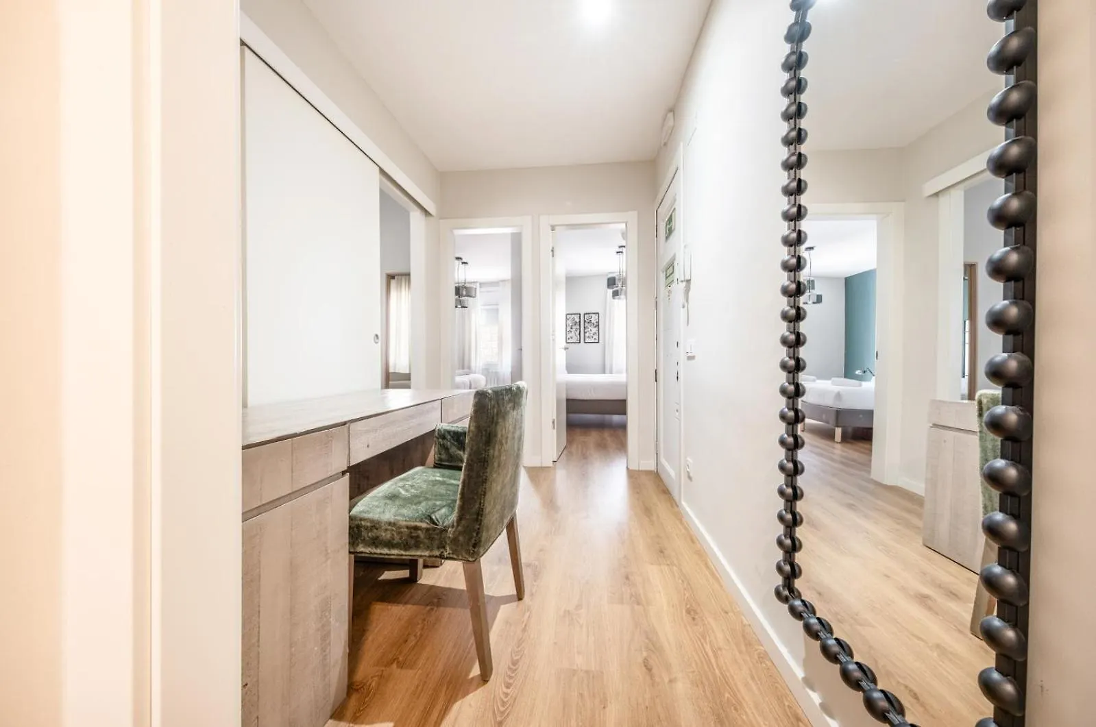 Ainb Barcelona Sants Apartments 0*,