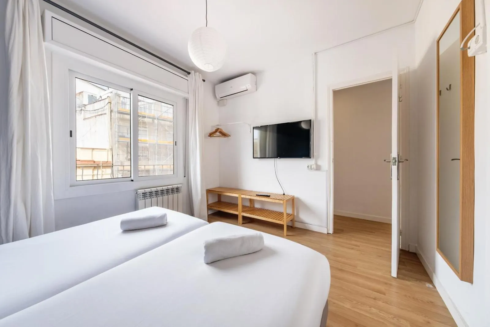 Ainb Barcelona Sants Apartments