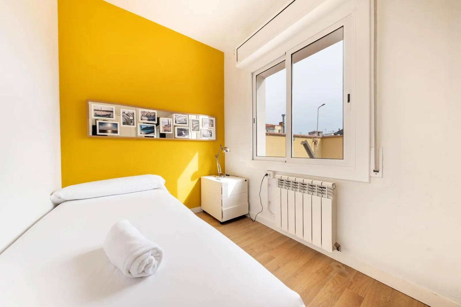 Ainb Barcelona Sants Apartments 0*,  إسبانيا