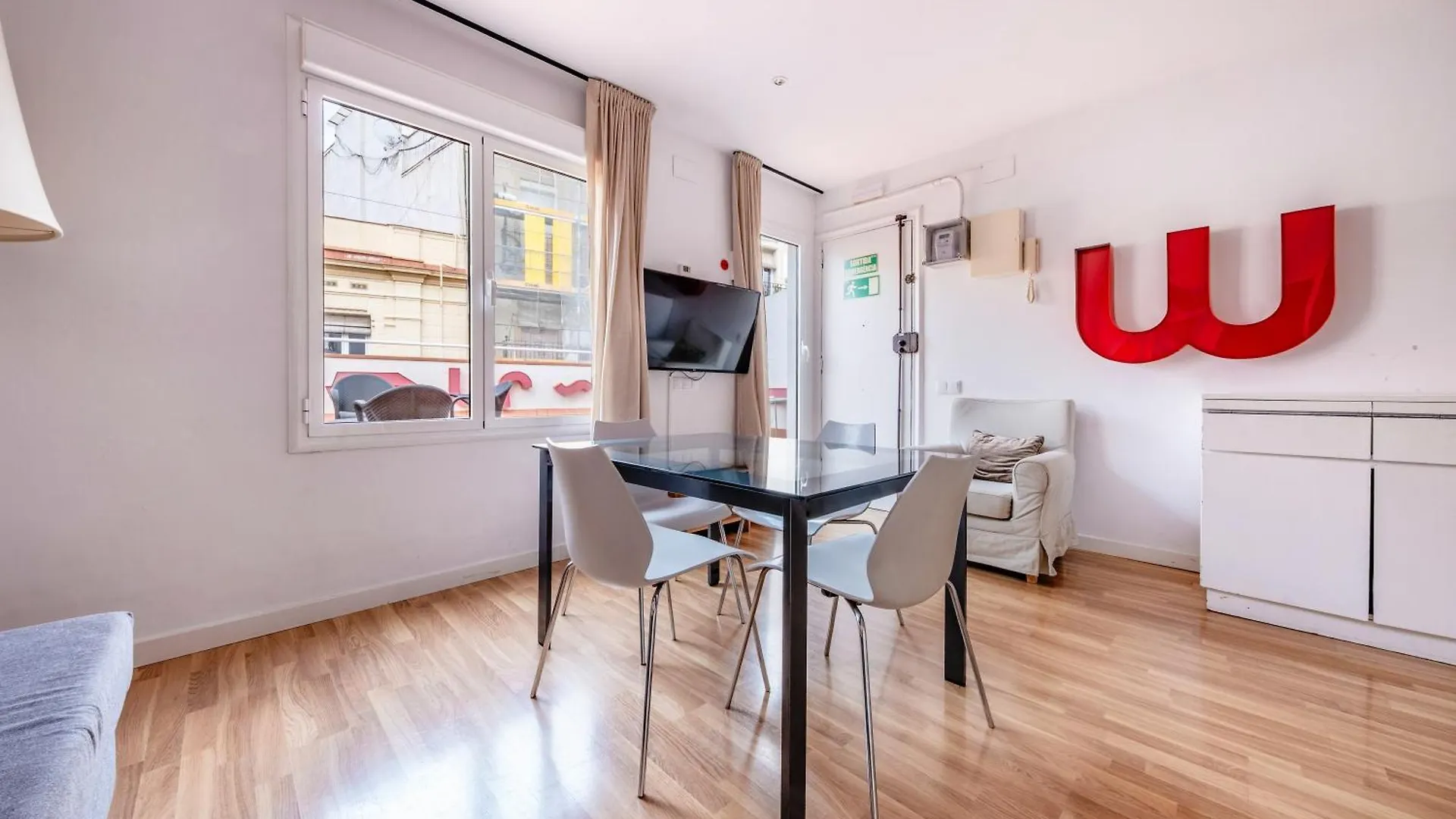 Ainb Barcelona Sants Apartments إسبانيا