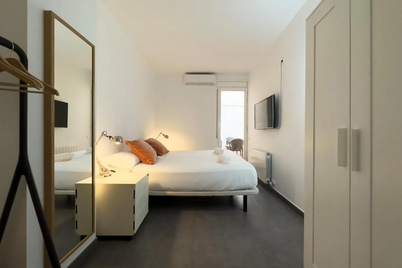 Ainb Barcelona Sants Apartments